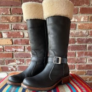UGG Langley Womans Leather Boot
